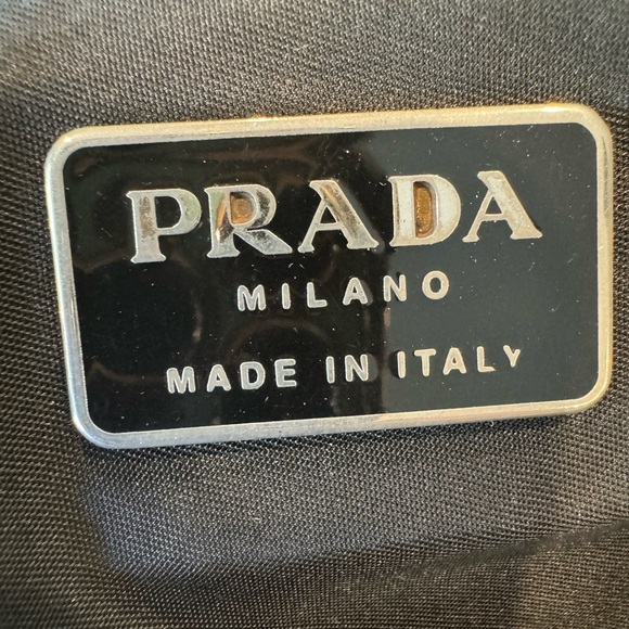 Authentic Prada tote bag - Picture 6 of 9